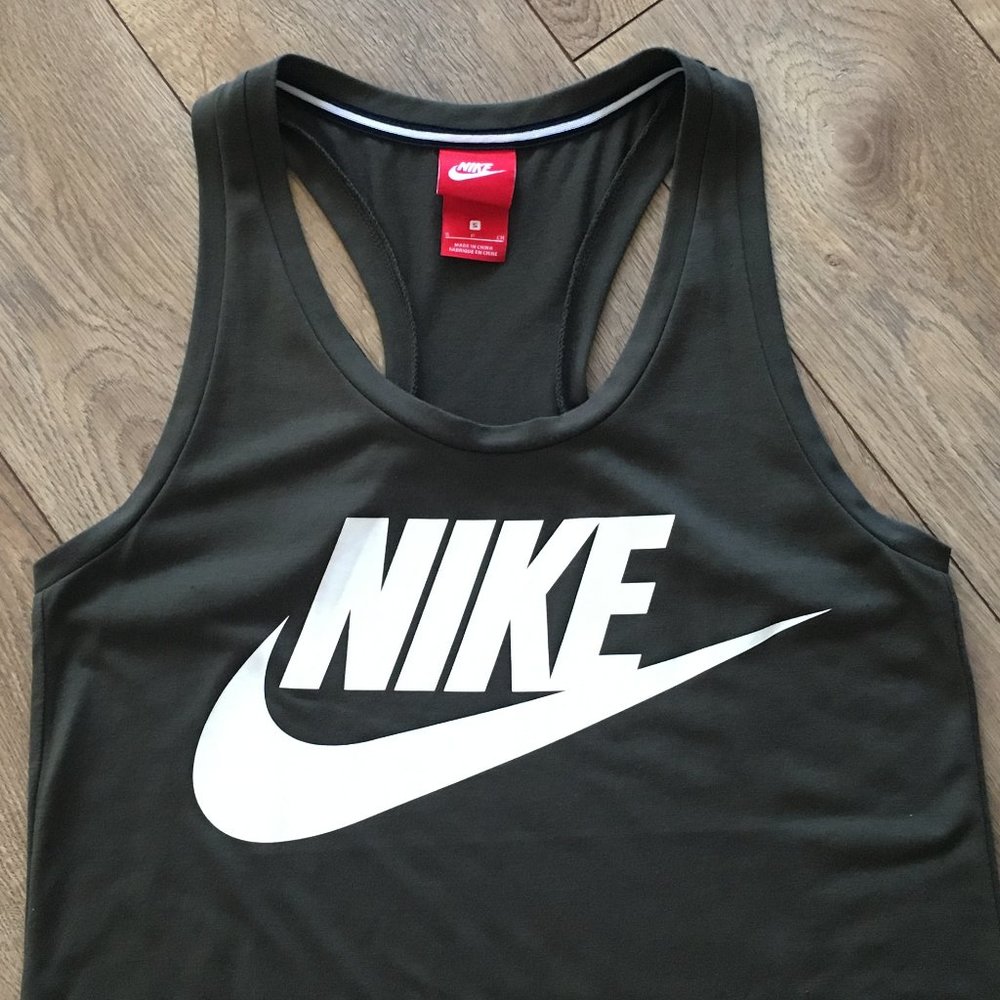 Nike olive racerback tank Size Small